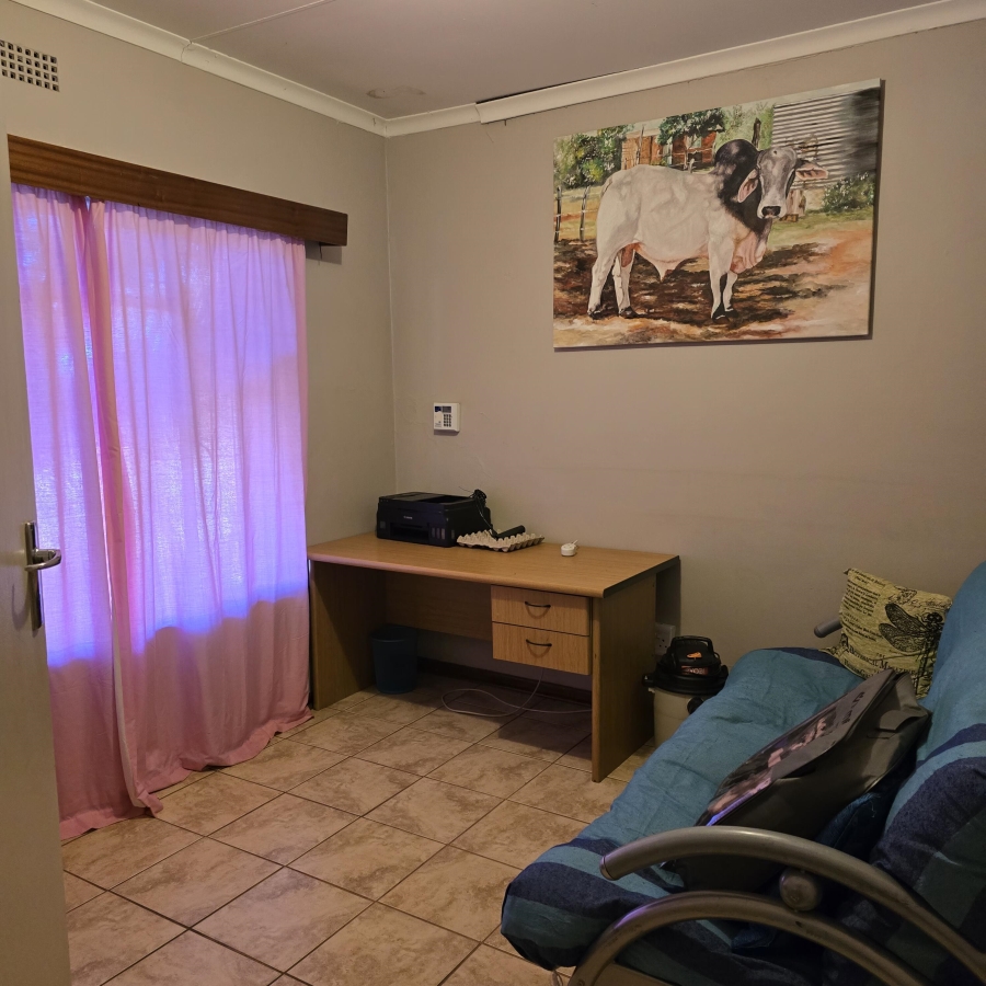 3 Bedroom Property for Sale in Kuruman Northern Cape
